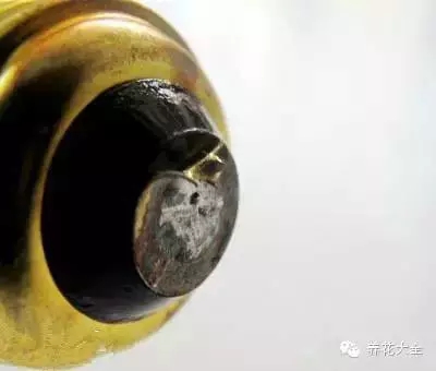 灯泡末端 灯泡末端